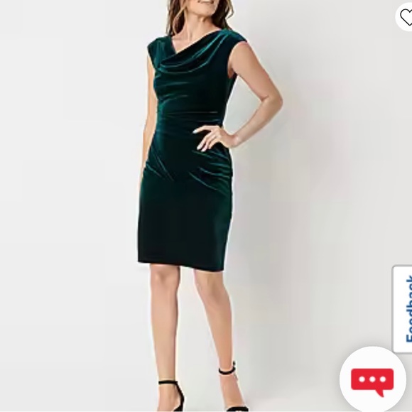 Jessica Howard Dresses & Skirts - Jessica Howard Sleeveless Velvet Sheath Dress